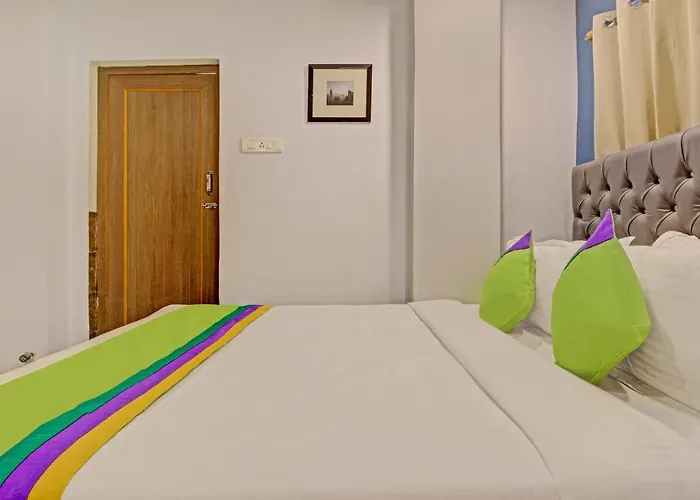 Hotel Royal Crowne Near Kolkata Airport
