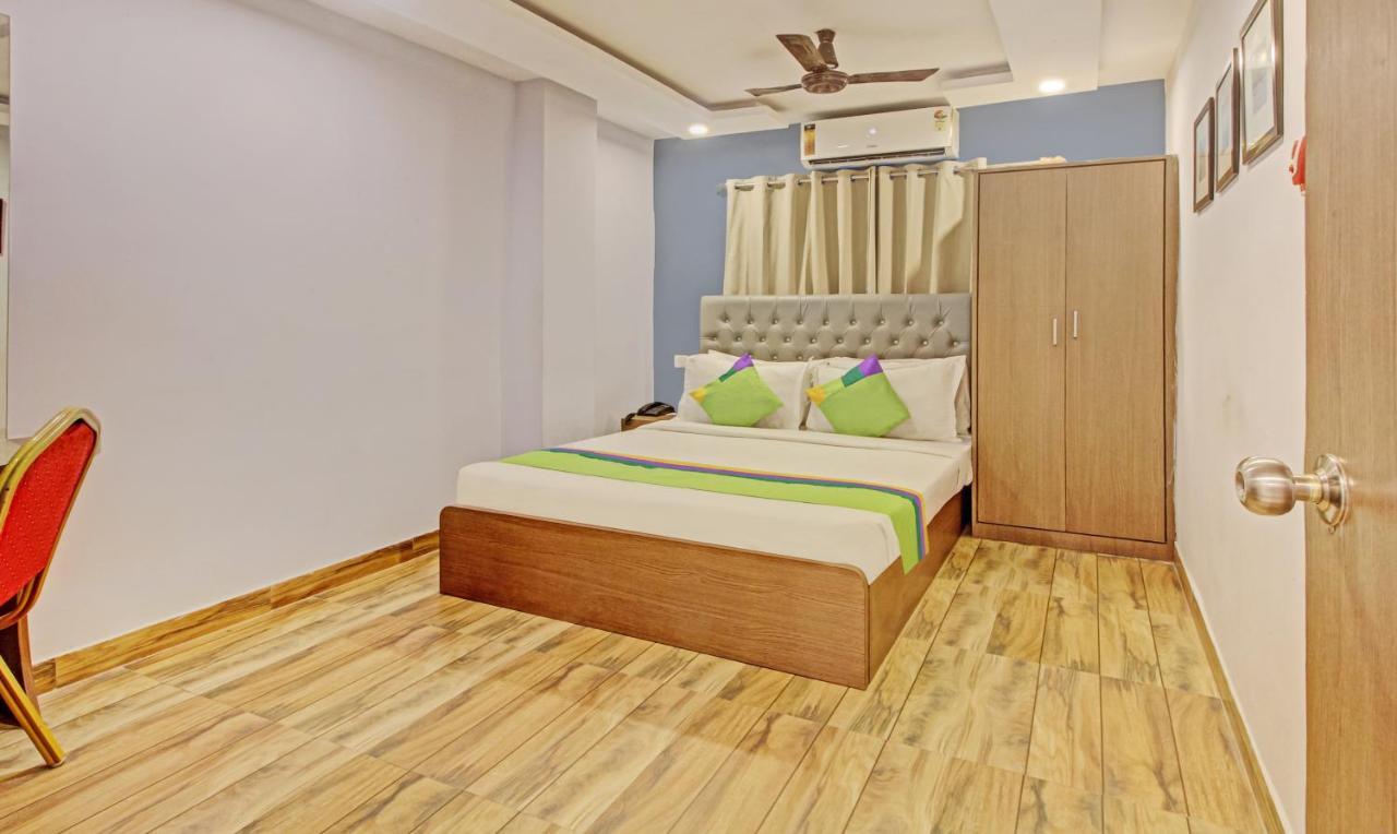 Royal Crowne Near Airport होटल Kolkata