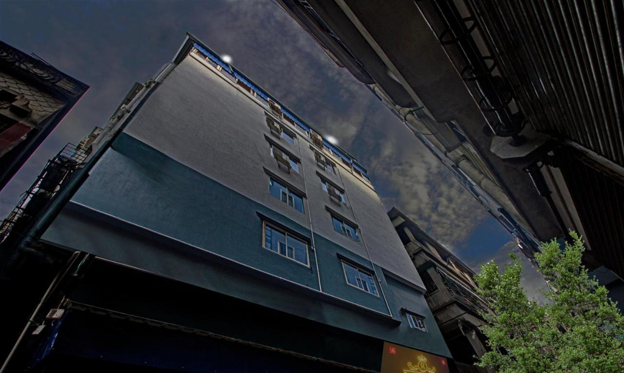 Royal Crowne Near Airport 3* Kolkata